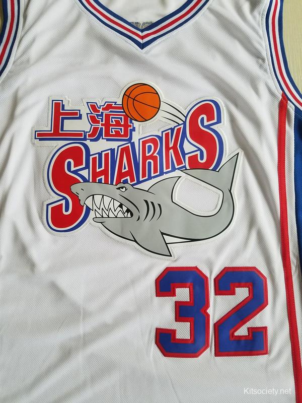 Jimmer Fredette Shangai Sharks Jersey (Large)